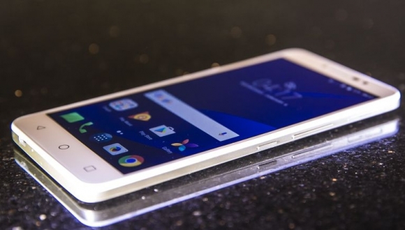 6 inç boyutlu Alcatel A3 XL tanıtıldı