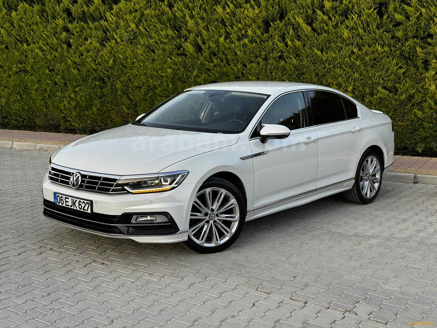 Galeriden Volkswagen Passat 1.6 TDi BlueMotion Highline 2015 Model Antalya