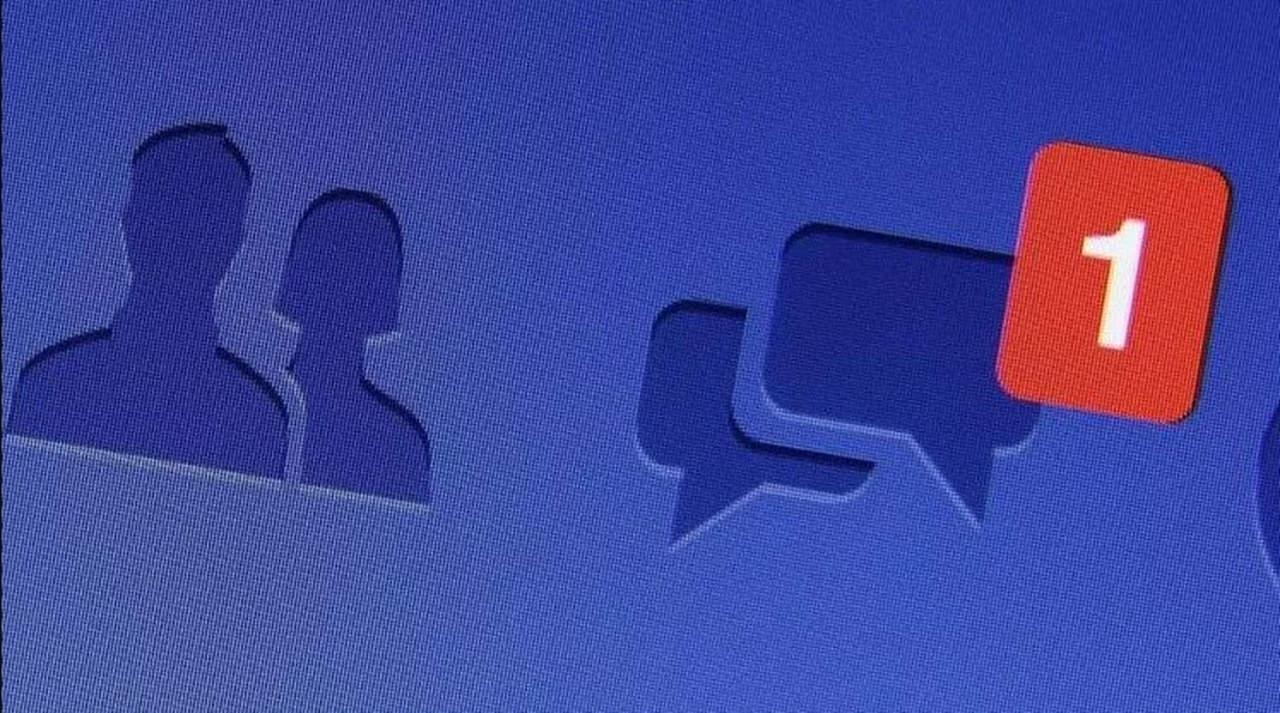 Facebook sitesi üzerindeki eski Messenger ikonu