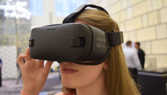 Yeni Gear VR Ön Siparişe Sunuldu!