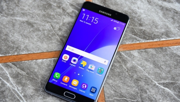 İşte net görsellerle Galaxy A3 ve A7 (2017)!