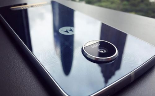 Lenovo telefonlarında sadece Moto markasını kullanacak