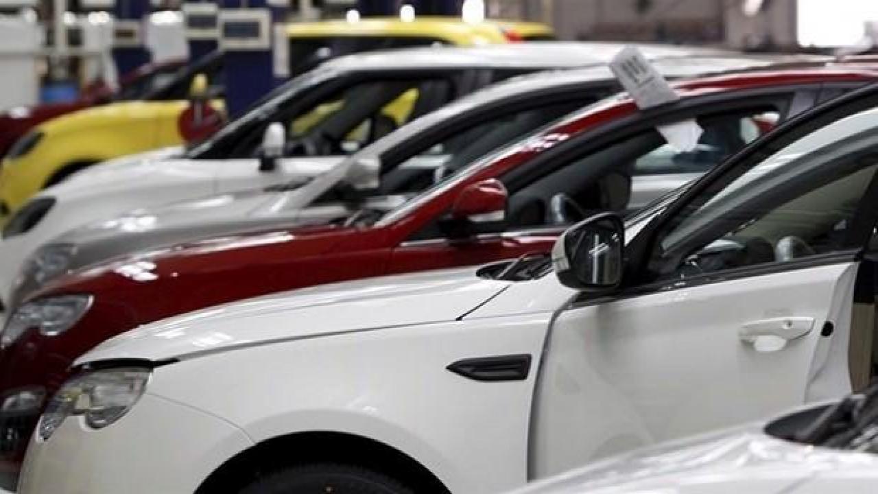 Otomotivde satışlar hızla düşüyor
