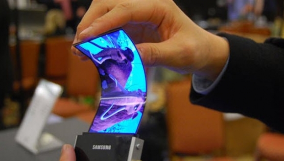 Samsung yeni bir esnek ekran patenti aldı!