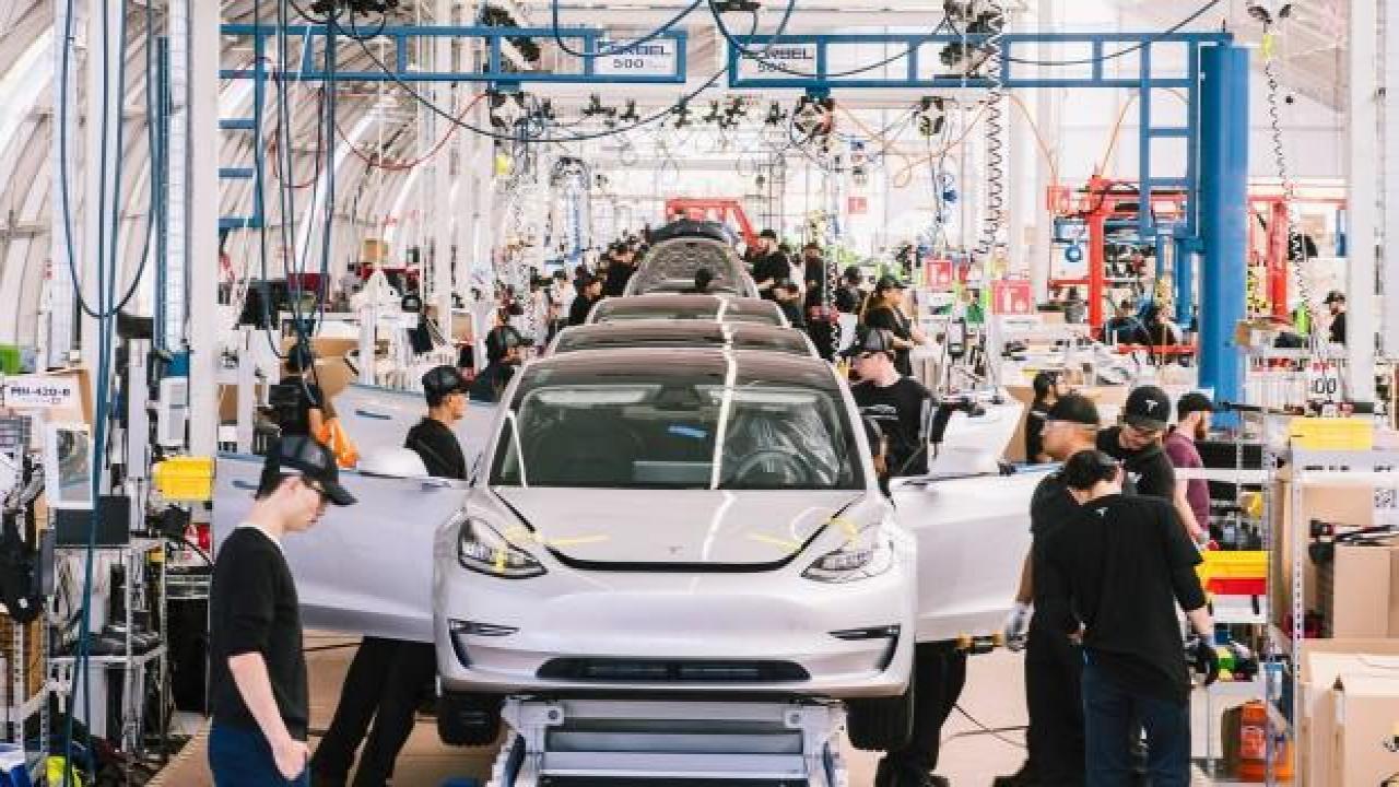 Tesla'nın geliri rekor kırdı!